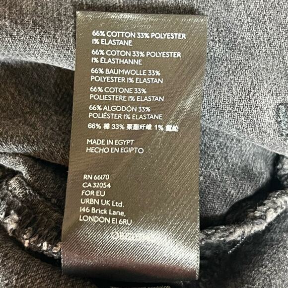 Free People We The Free Women’s Sz 27 High Rise Flare Jeans Black Gray Denim - Picture 15 of 15